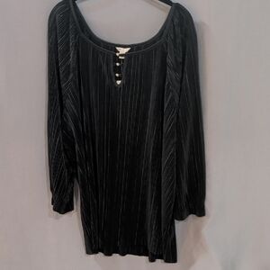 Black Pleated Blouse 22/24W NWT